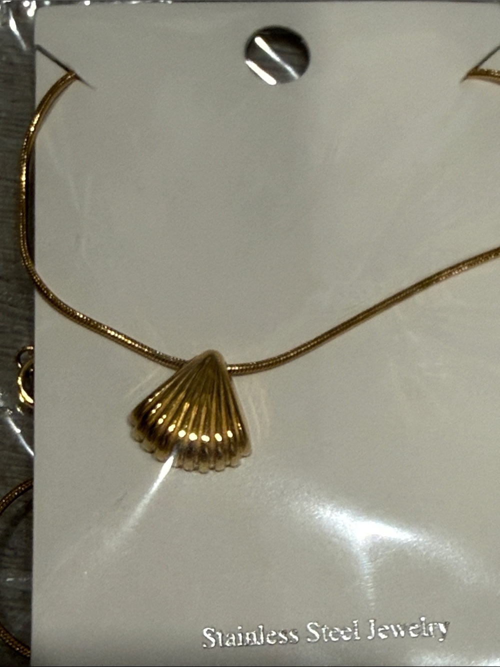 NEW Black & White Seashell Scarf with Gold Shell necklace - Picture 2 of 3